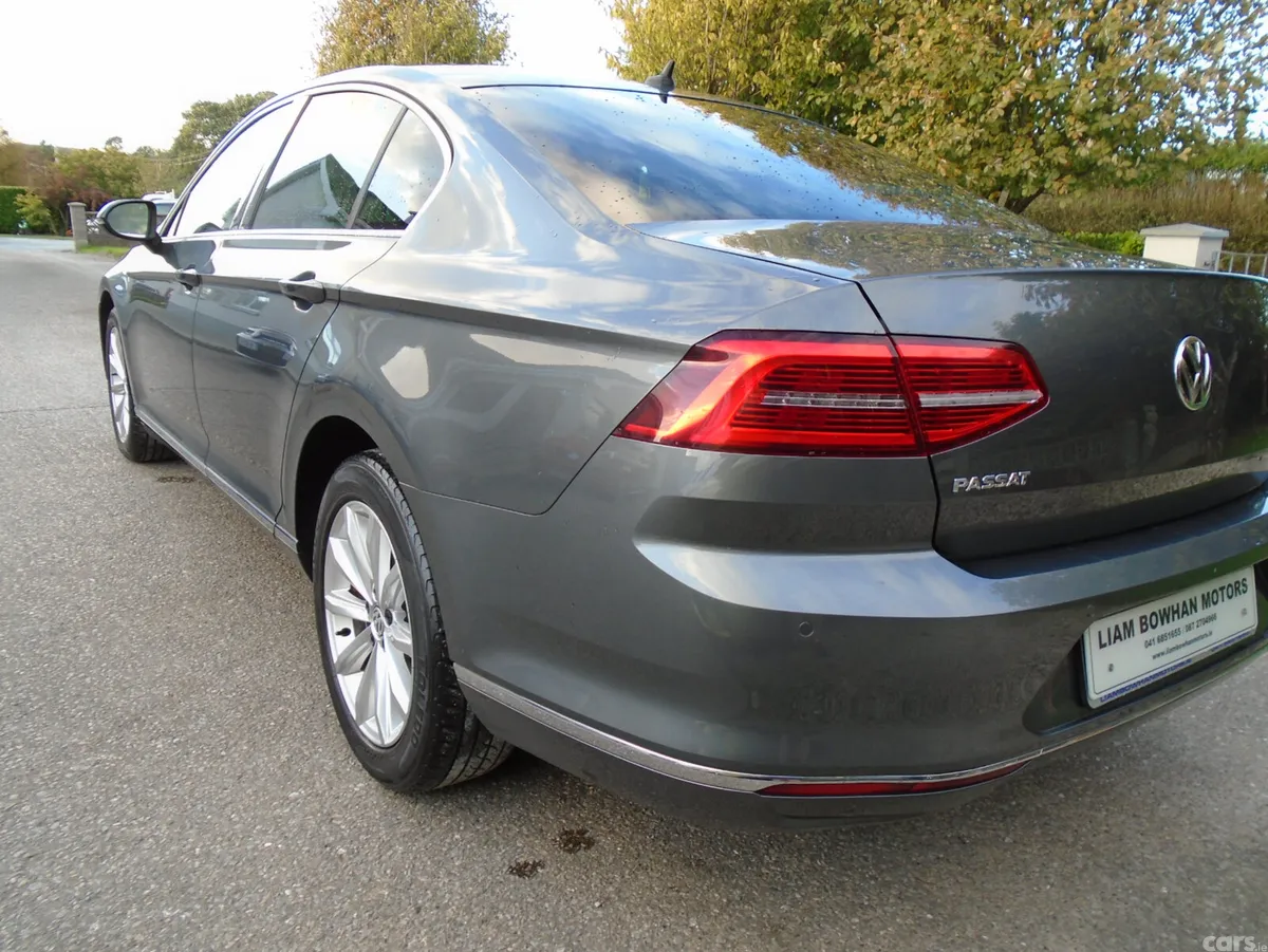 Volkswagen Passat Saloon, Diesel, 2015, Grey