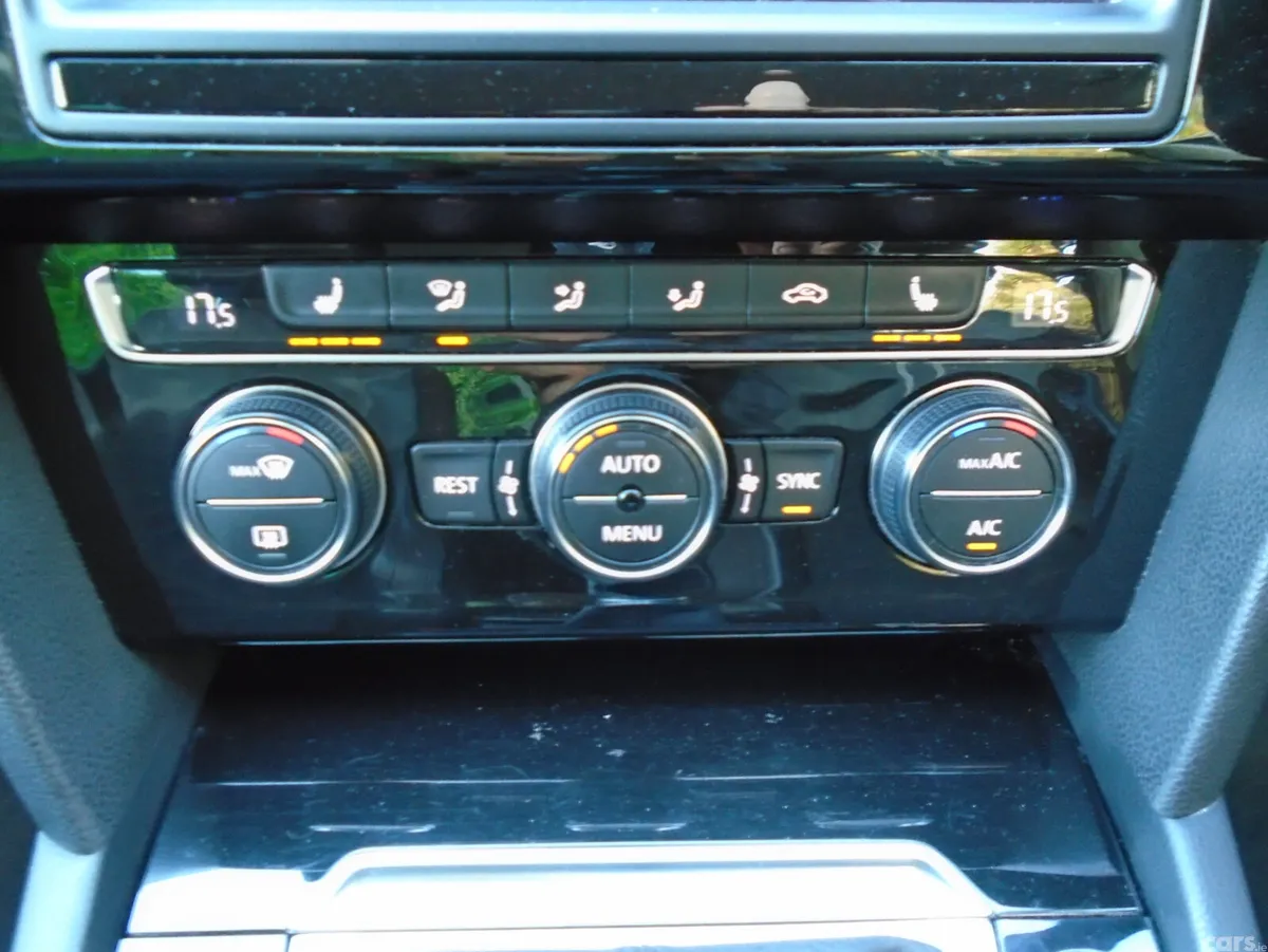 Volkswagen Passat Saloon, Diesel, 2015, Grey