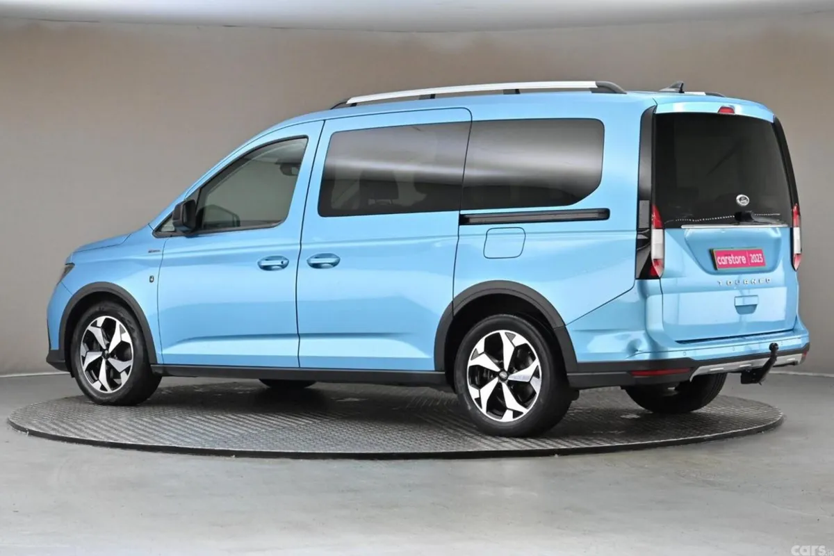 Ford Tourneo Connect MPV, Diesel, 2023, Blue