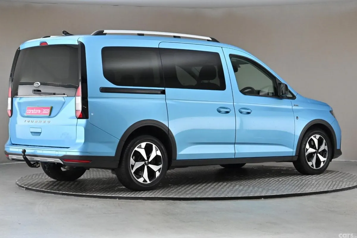 Ford Tourneo Connect MPV, Diesel, 2023, Blue