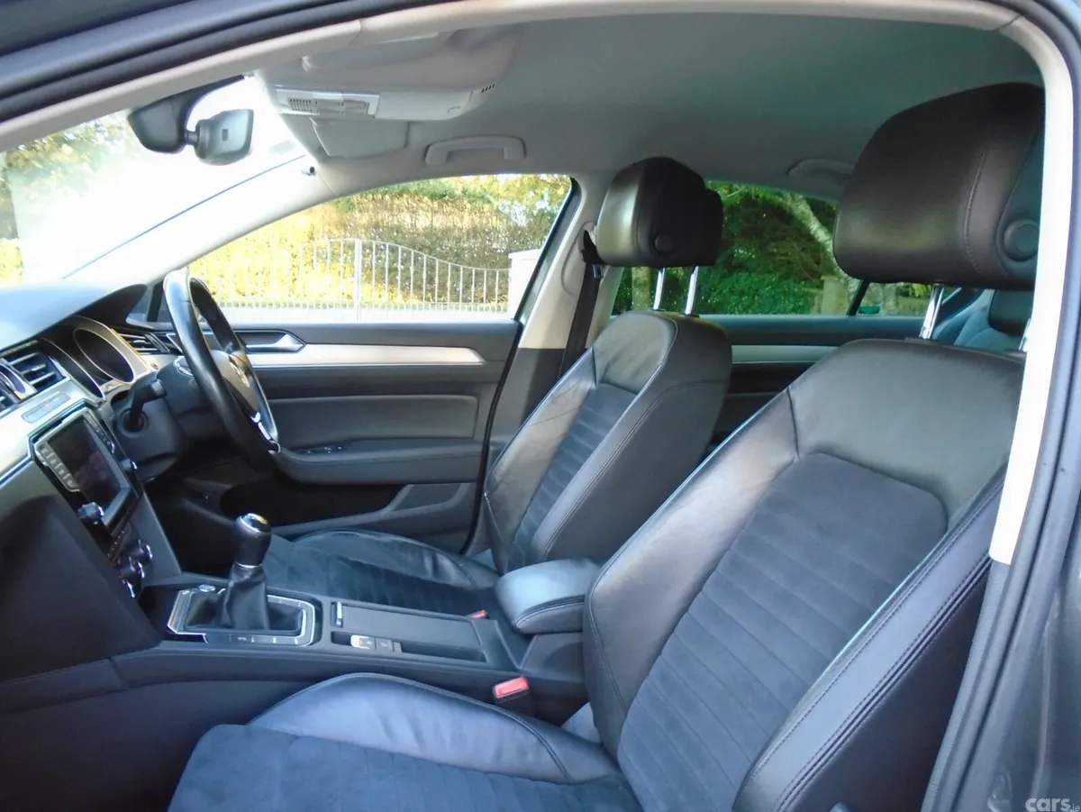 Volkswagen Passat Saloon, Diesel, 2015, Grey