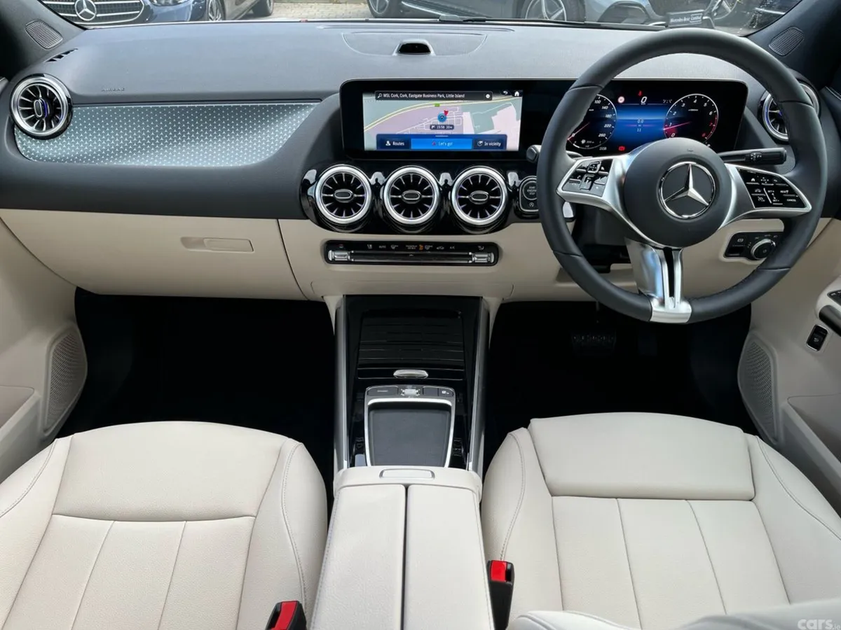 Mercedes-Benz GLA SUV, Petrol Hybrid, 2026, White