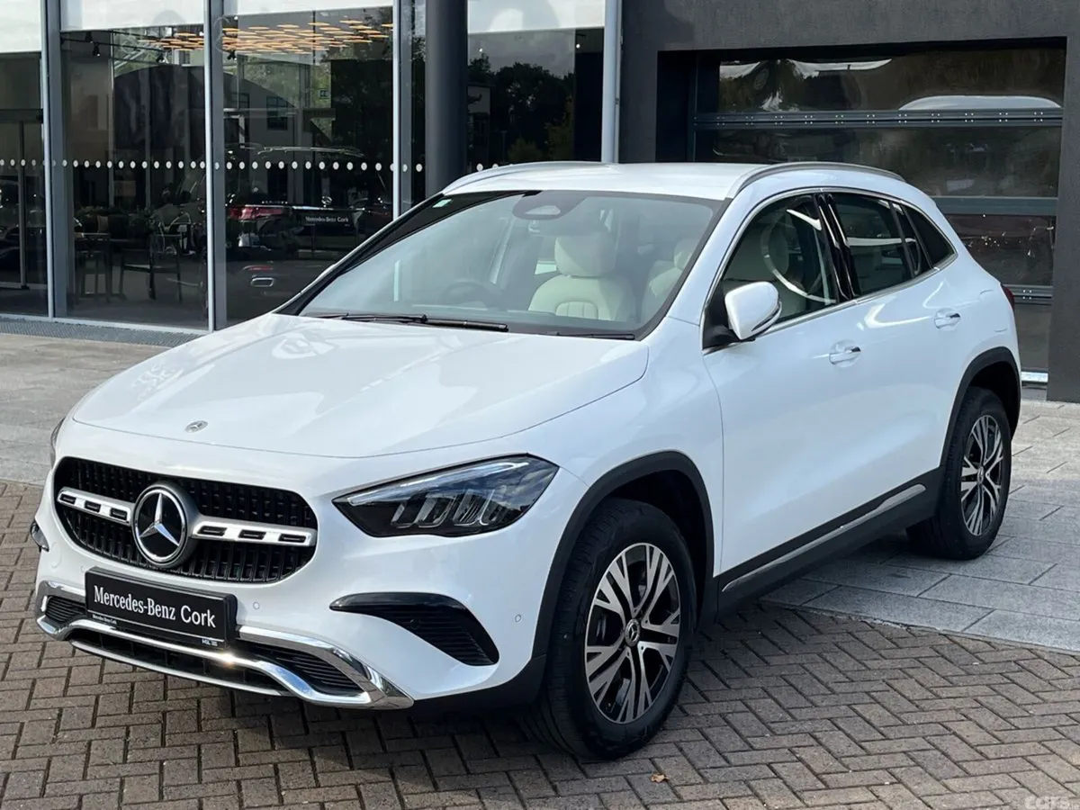 Mercedes-Benz GLA SUV, Petrol Hybrid, 2026, White