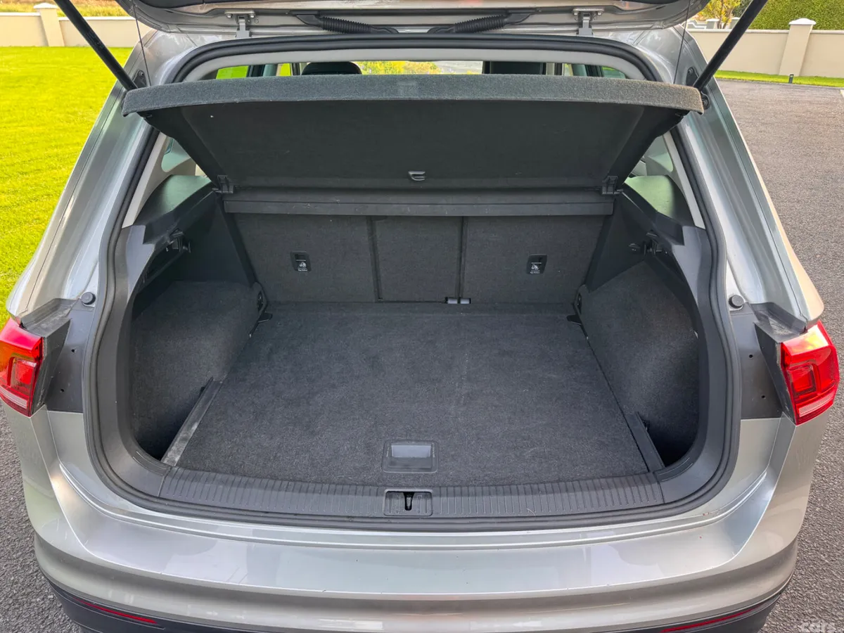 Volkswagen Tiguan SUV, Diesel, 2018, Silver