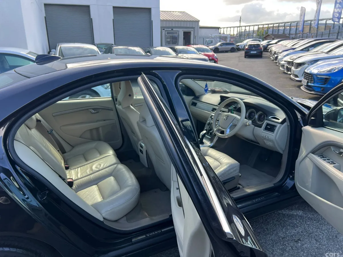 Volvo S80 Saloon, Diesel, 2013, Black