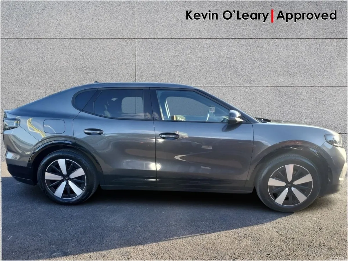 Ford Capri MPV, Electric, 2025, Grey