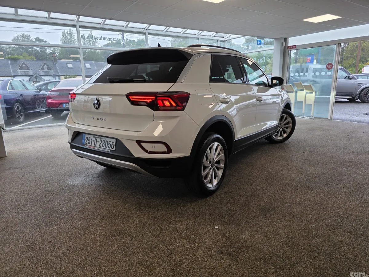 Volkswagen T-Roc SUV, Petrol, 2025, White
