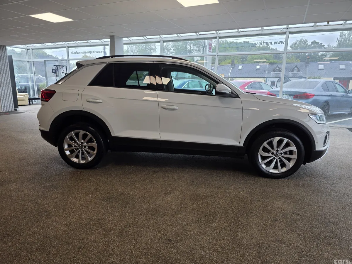 Volkswagen T-Roc SUV, Petrol, 2025, White