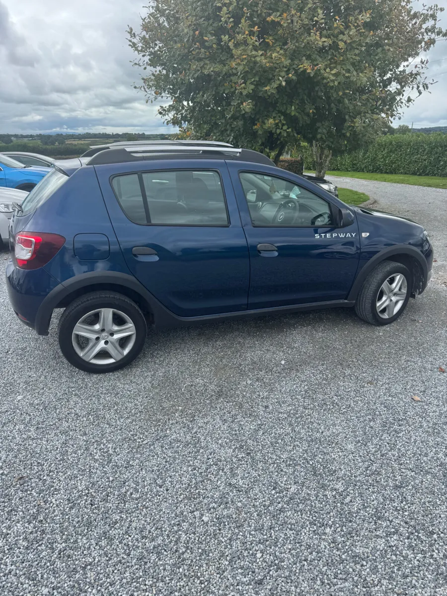 Dacia Sandero Stepway Hatchback, Diesel, 2016, Blue