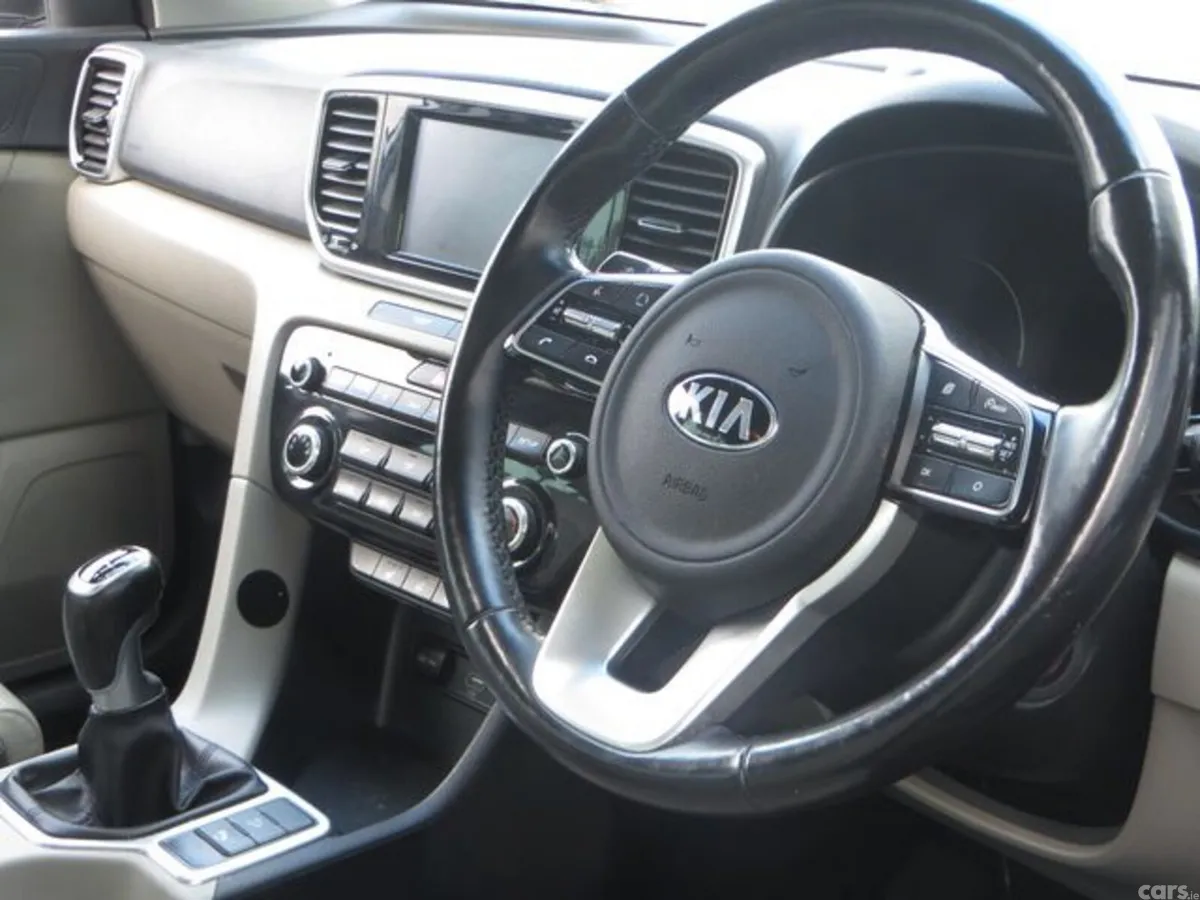 Kia Sportage MPV, Diesel, 2020, Grey