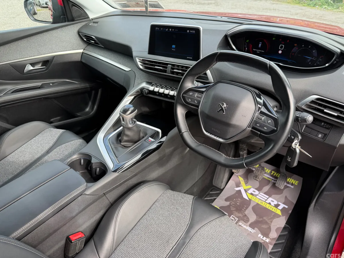 Peugeot 3008 MPV, Diesel, 2020, Red