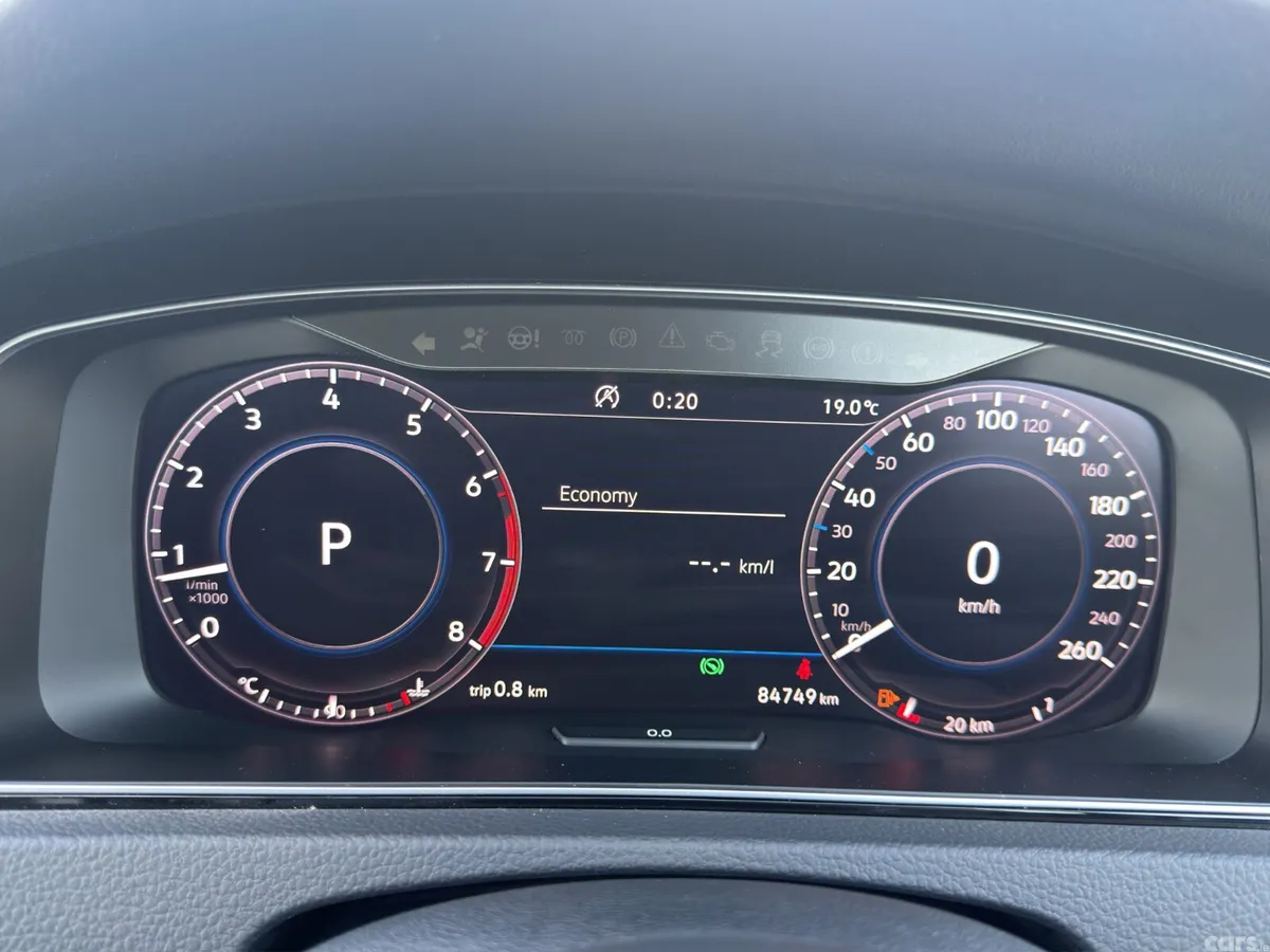 Volkswagen Golf Estate, Petrol, 2019, Black