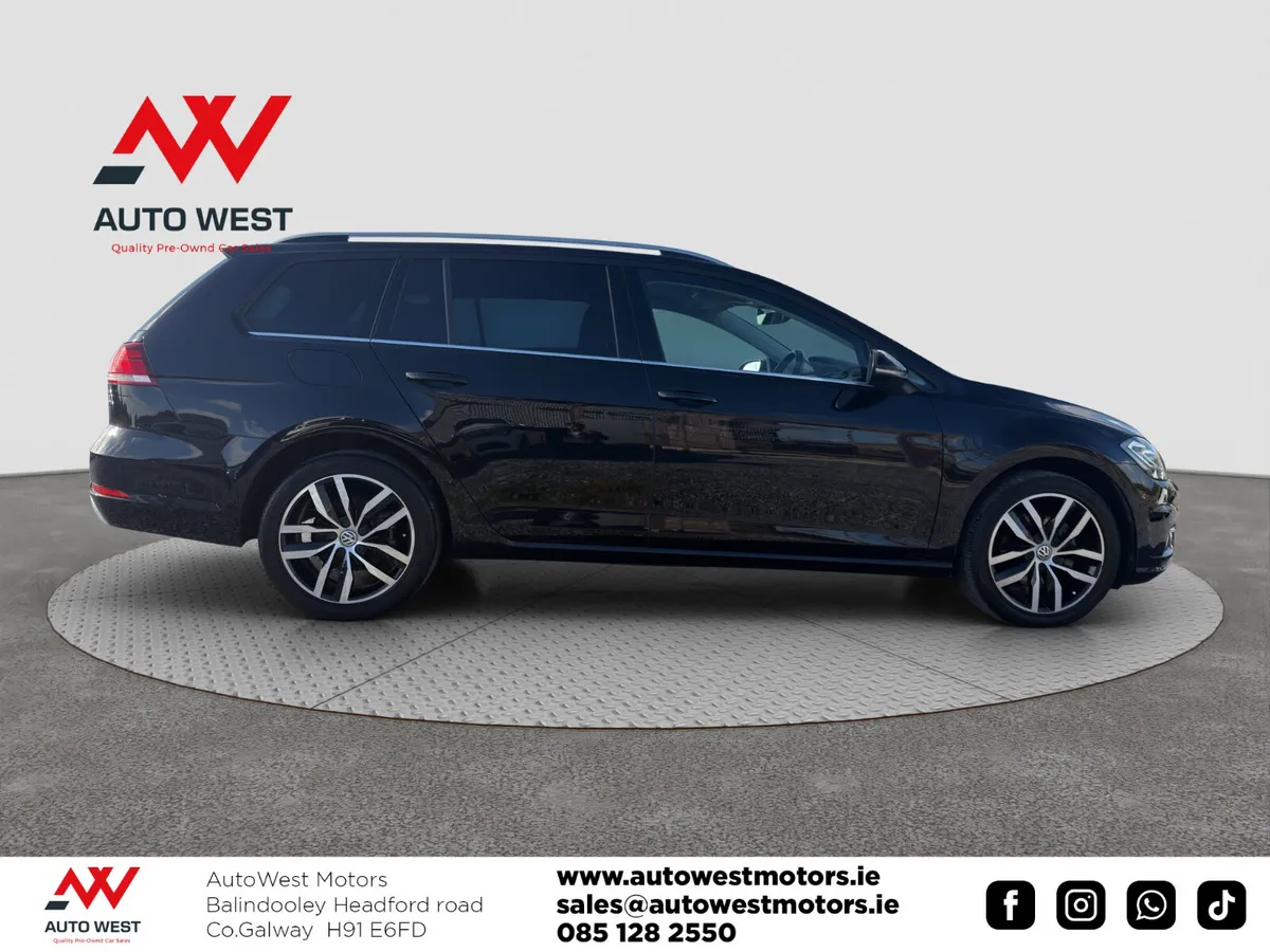 Volkswagen Golf Estate, Petrol, 2019, Black