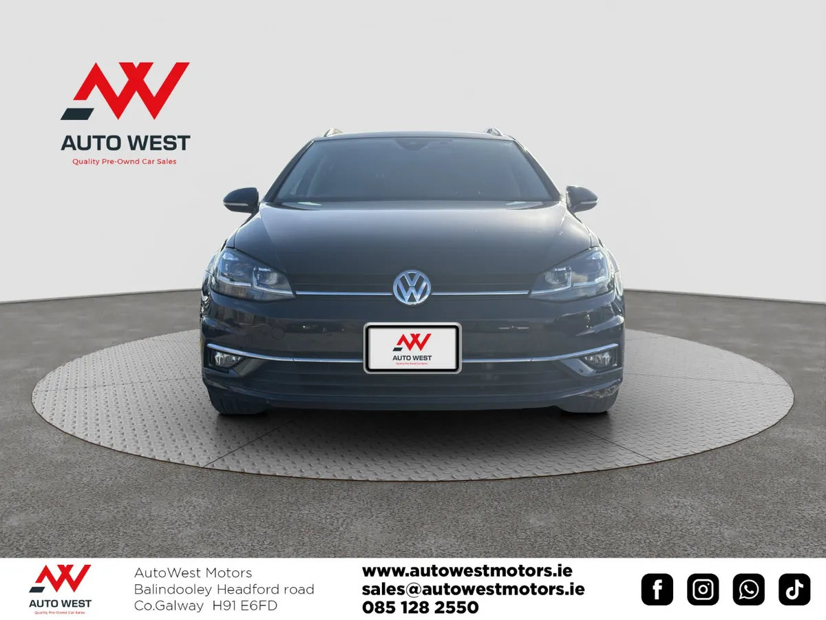 Volkswagen Golf Estate, Petrol, 2019, Black