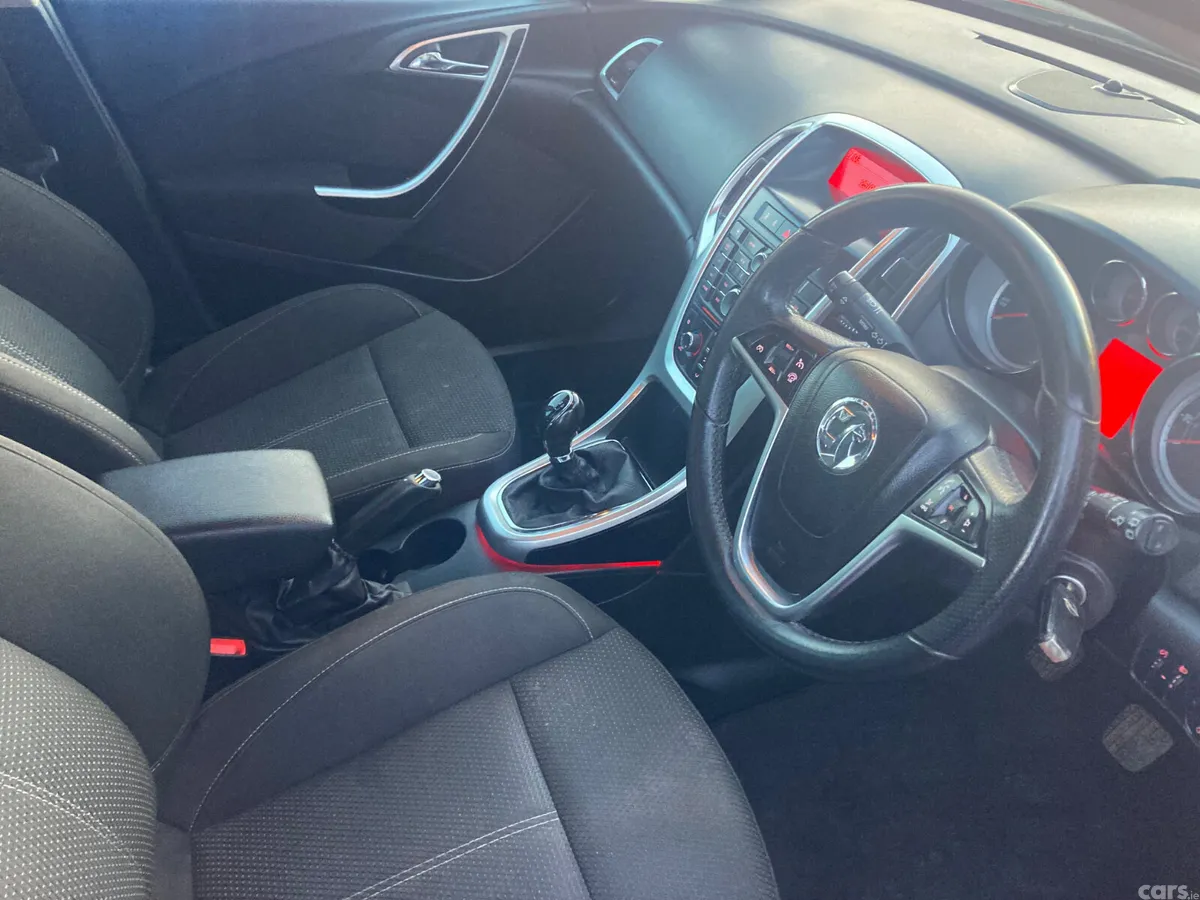 Opel Astra Estate, Diesel, 2014, Red