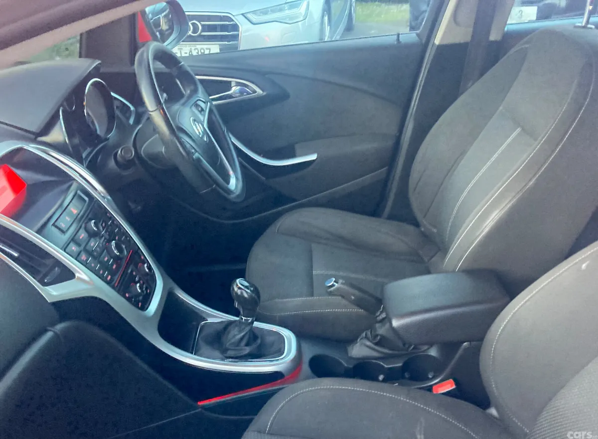 Opel Astra Estate, Diesel, 2014, Red