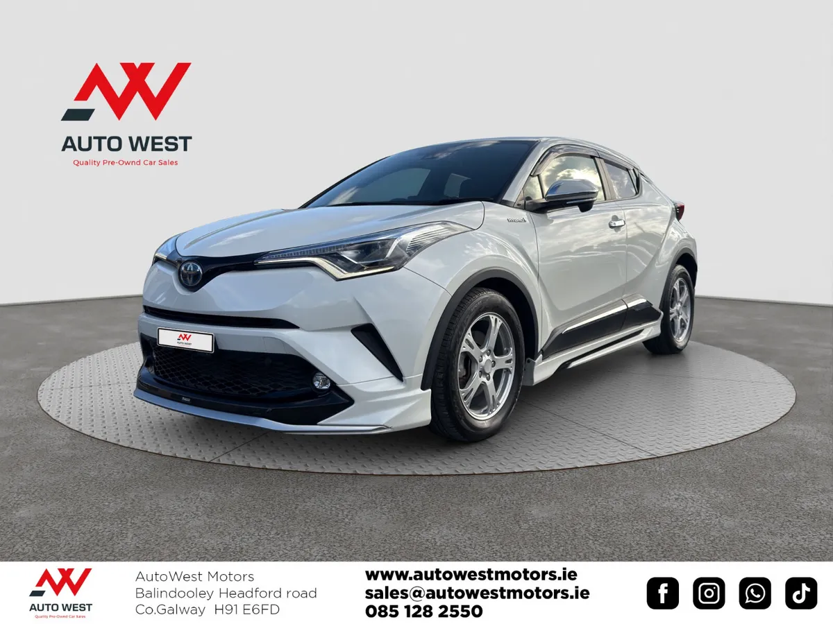 Toyota C-HR SUV, Petrol Hybrid, 2019, White