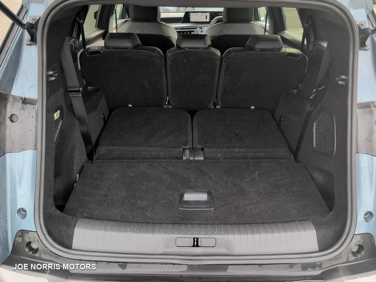 Peugeot 5008 SUV, Petrol Hybrid, 2026, Blue