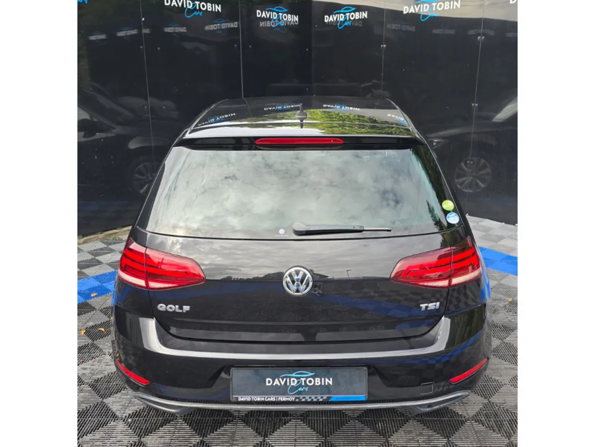 Volkswagen Golf Hatchback, Petrol, 2017, Black