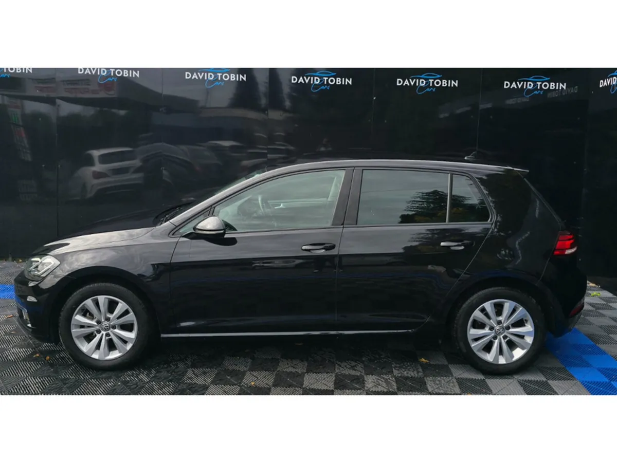 Volkswagen Golf Hatchback, Petrol, 2017, Black