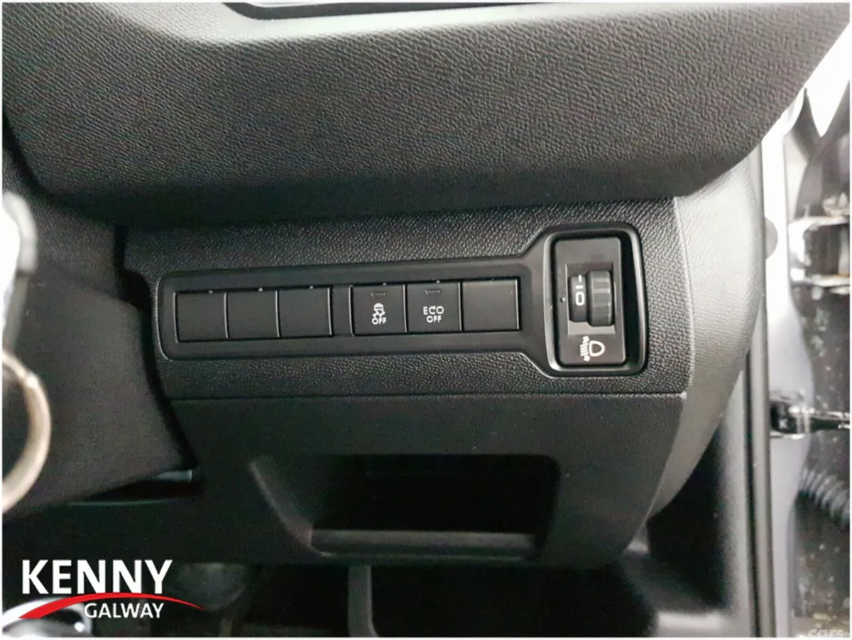 Peugeot 308 Hatchback, Petrol, 2016, Grey