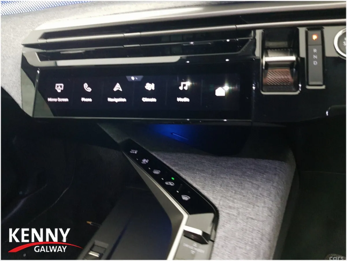 Peugeot 5008 Hatchback, Electric, 2025, Grey