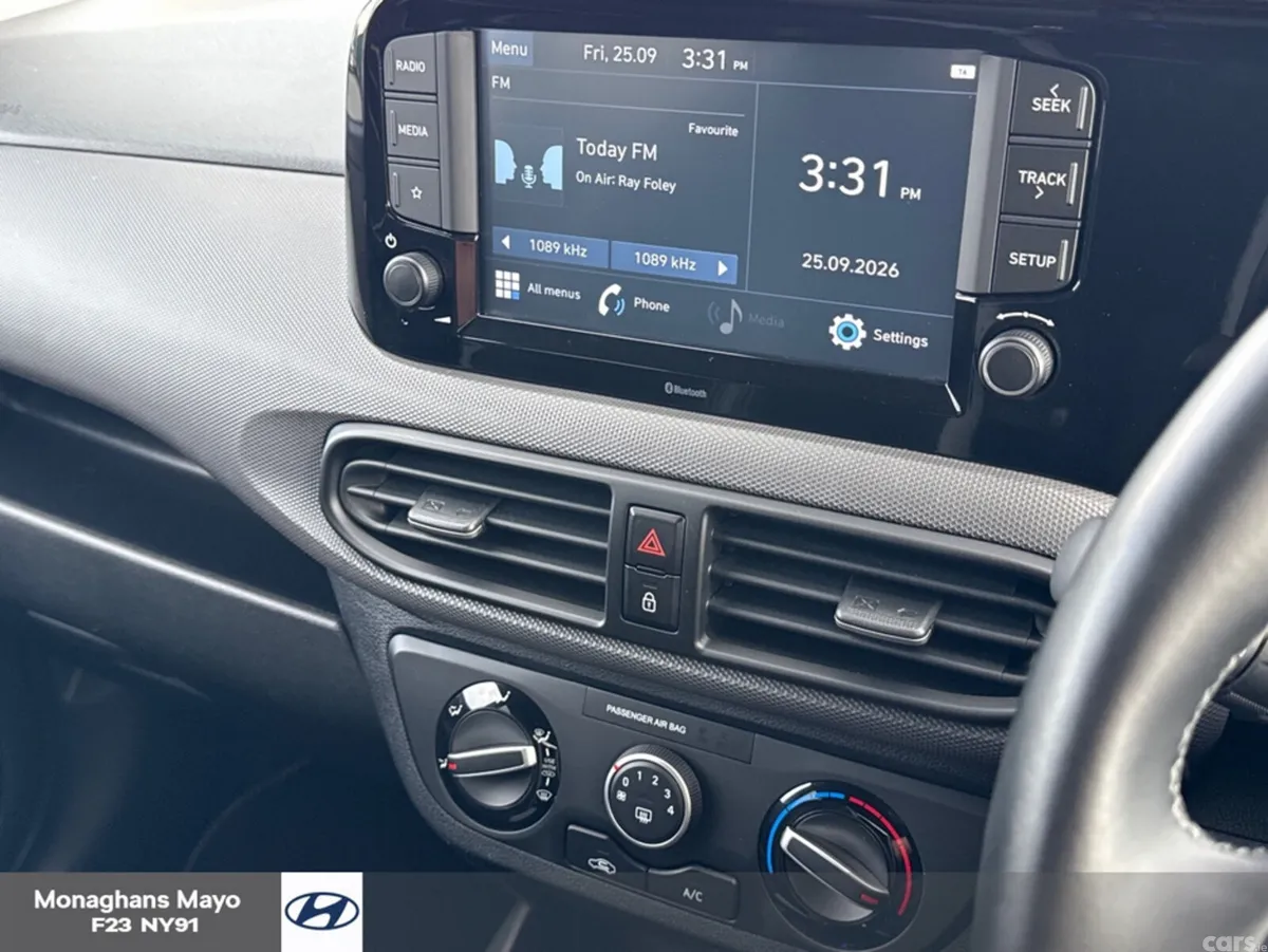 Hyundai i10 Hatchback, Petrol, 2020, Blue