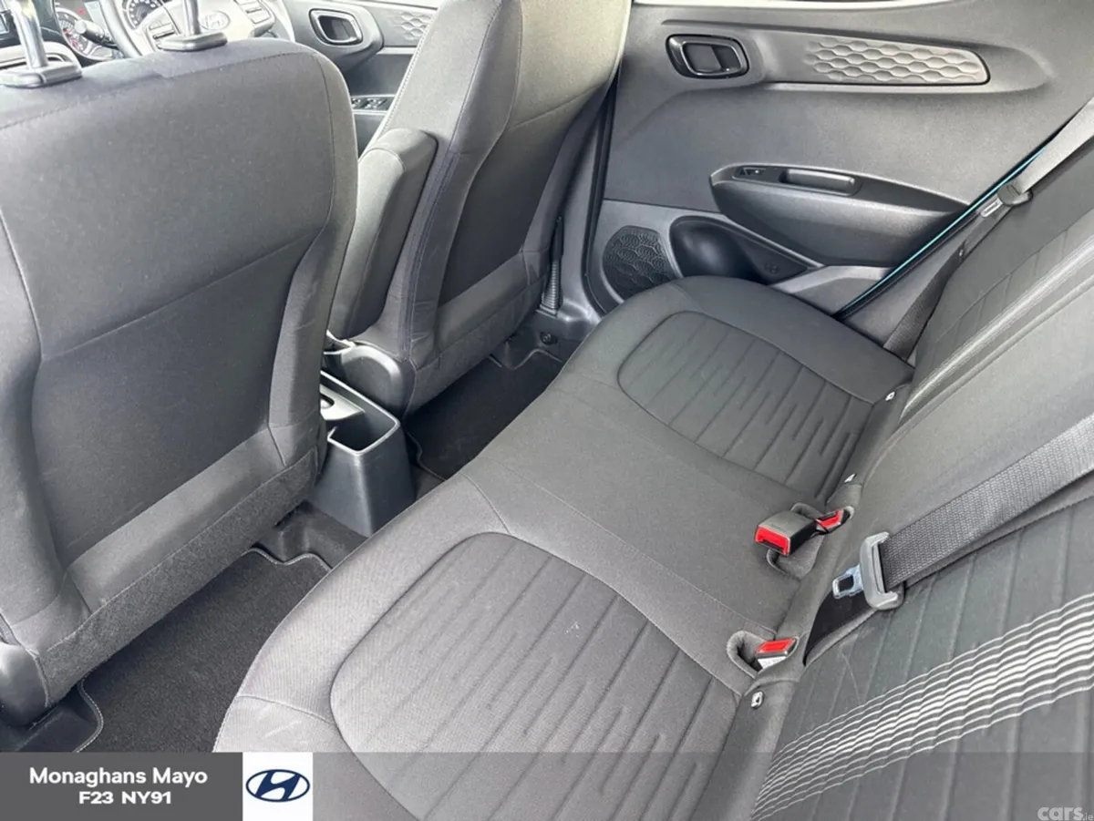 Hyundai i10 Hatchback, Petrol, 2020, Blue
