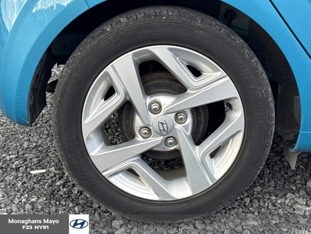 Hyundai i10 Hatchback, Petrol, 2020, Blue