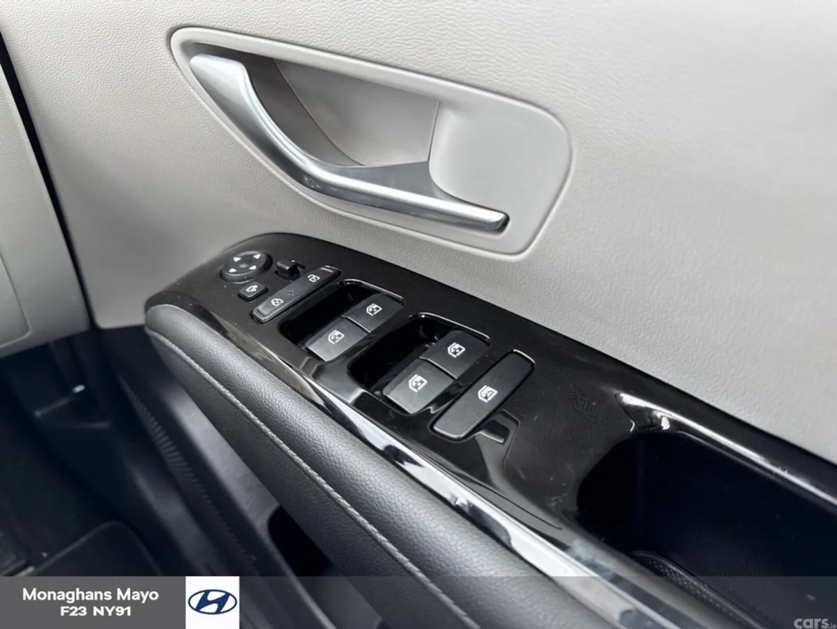 Hyundai Tucson MPV, Petrol Plug-in Hybrid, 2024, Black