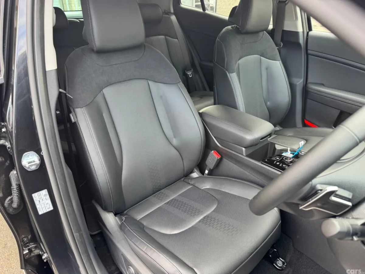 Kia Sportage Hatchback, Petrol Plug-in Hybrid, 2026, Black