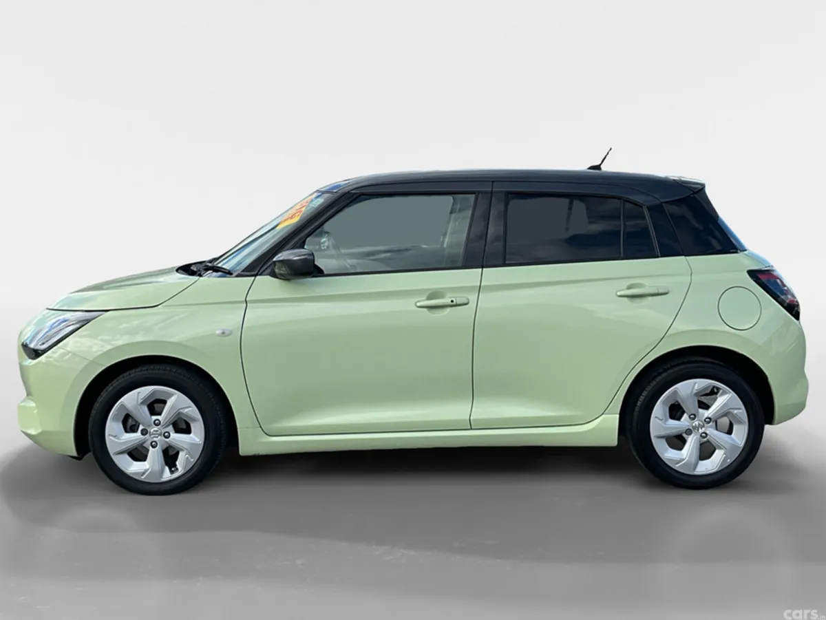 Suzuki Swift Hatchback, Petrol Hybrid, 2025, Yellow