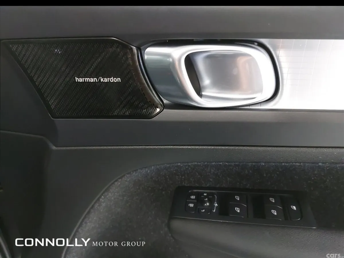 Volvo XC40 SUV, Diesel, 2021, Black