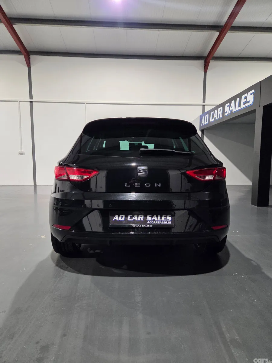 SEAT Leon Hatchback, Diesel, 2019, Black