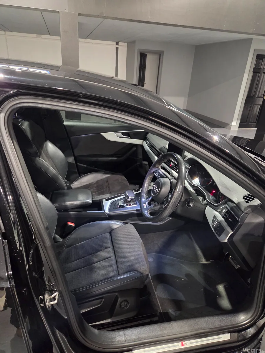 Audi A4 Saloon, Diesel, 2019, Black