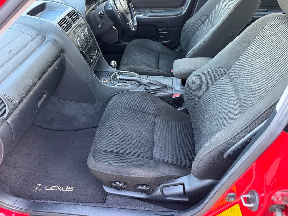 Lexus IS Saloon, Petrol, 2003, Red