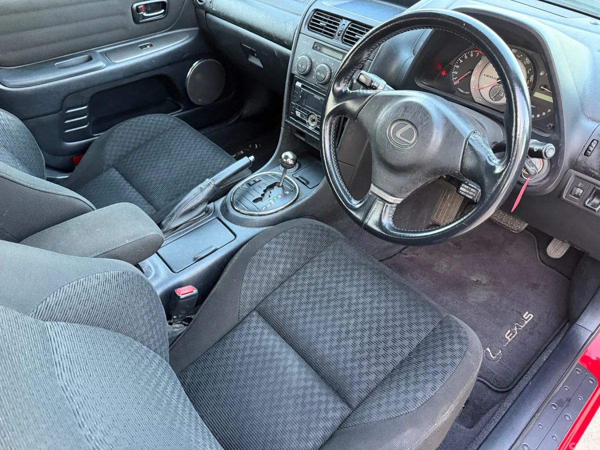 Lexus IS Saloon, Petrol, 2003, Red