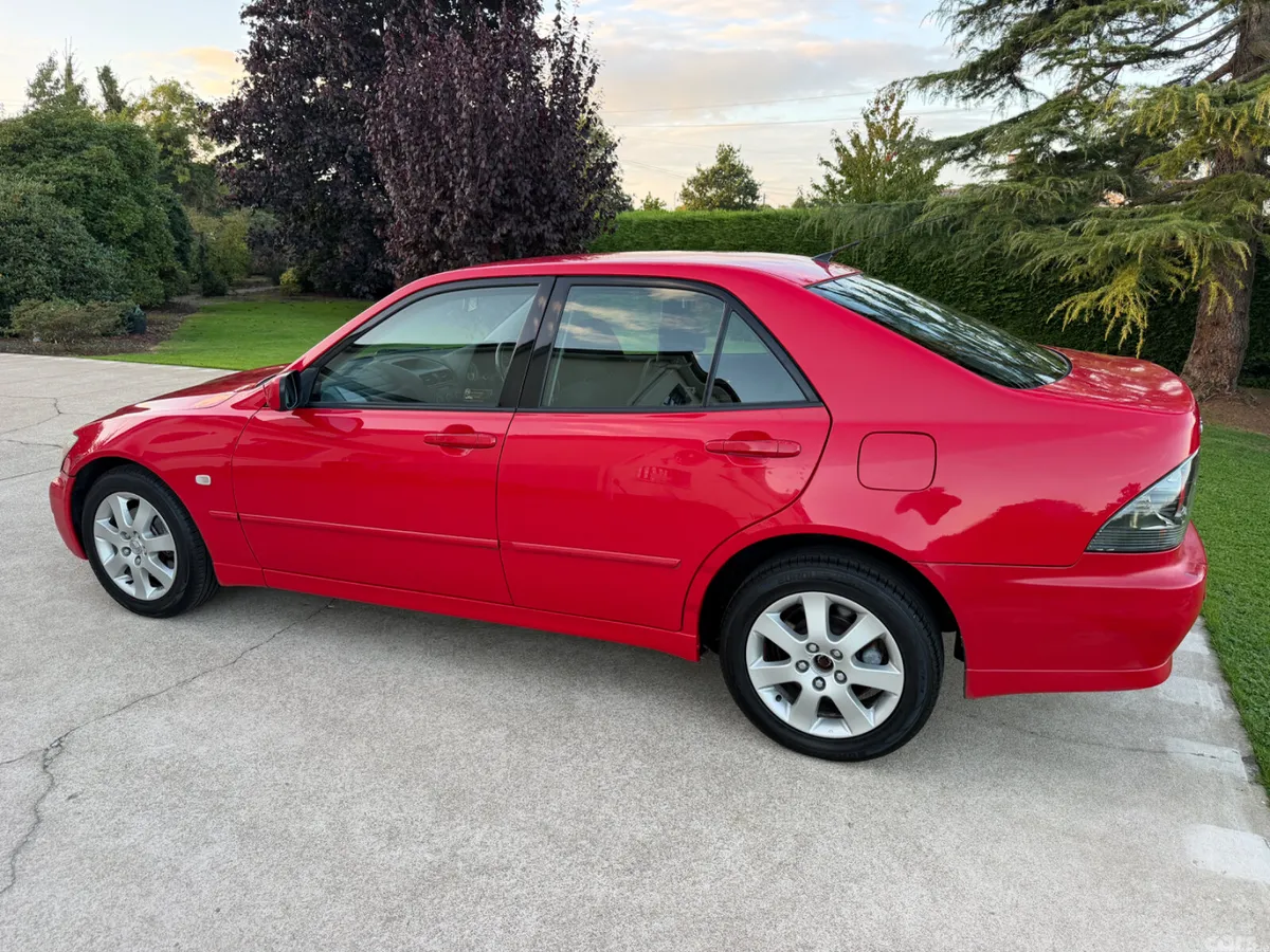 Lexus IS Saloon, Petrol, 2003, Red