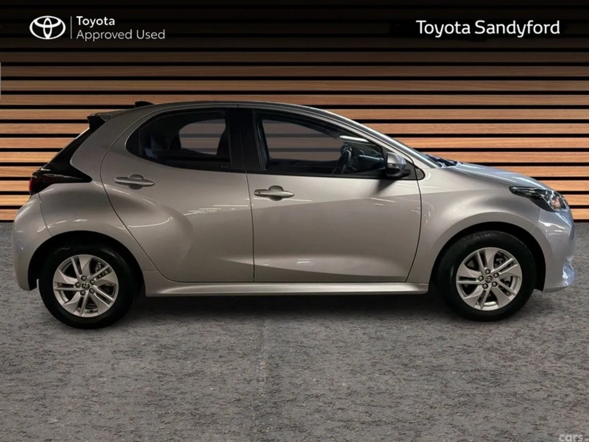 Toyota Yaris Hatchback, Petrol Hybrid, 2026, Grey