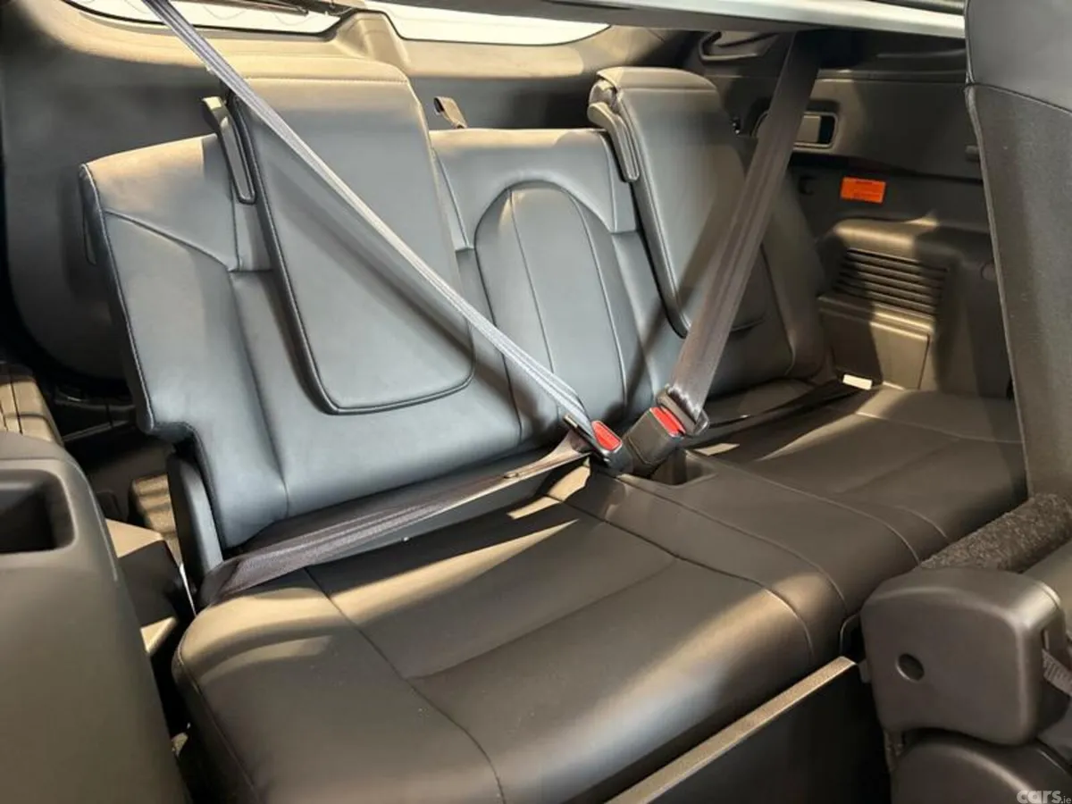 Mitsubishi Outlander SUV, Petrol Hybrid, 2026, Red