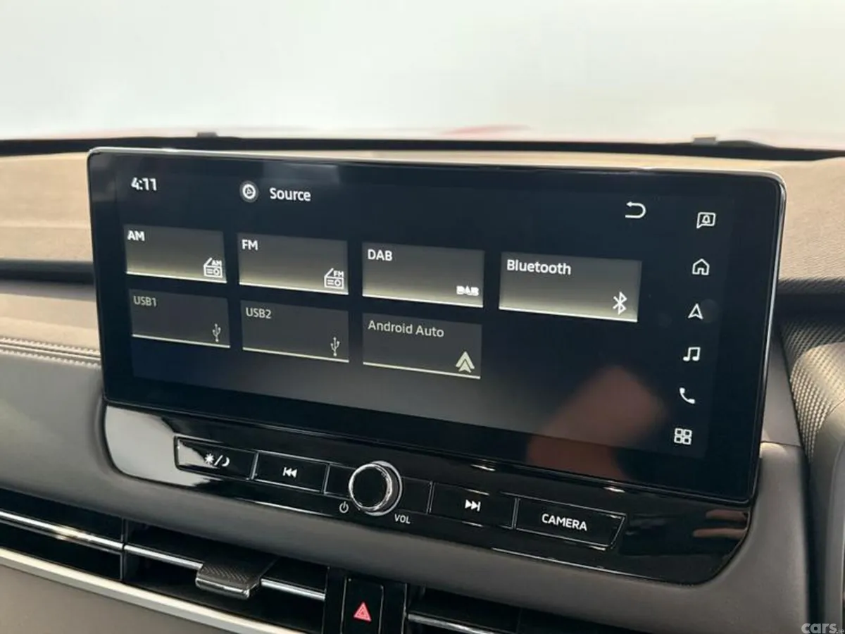 Mitsubishi Outlander SUV, Petrol Hybrid, 2026, Red