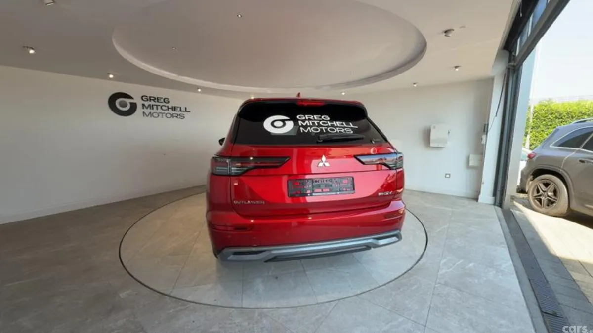 Mitsubishi Outlander SUV, Petrol Hybrid, 2026, Red