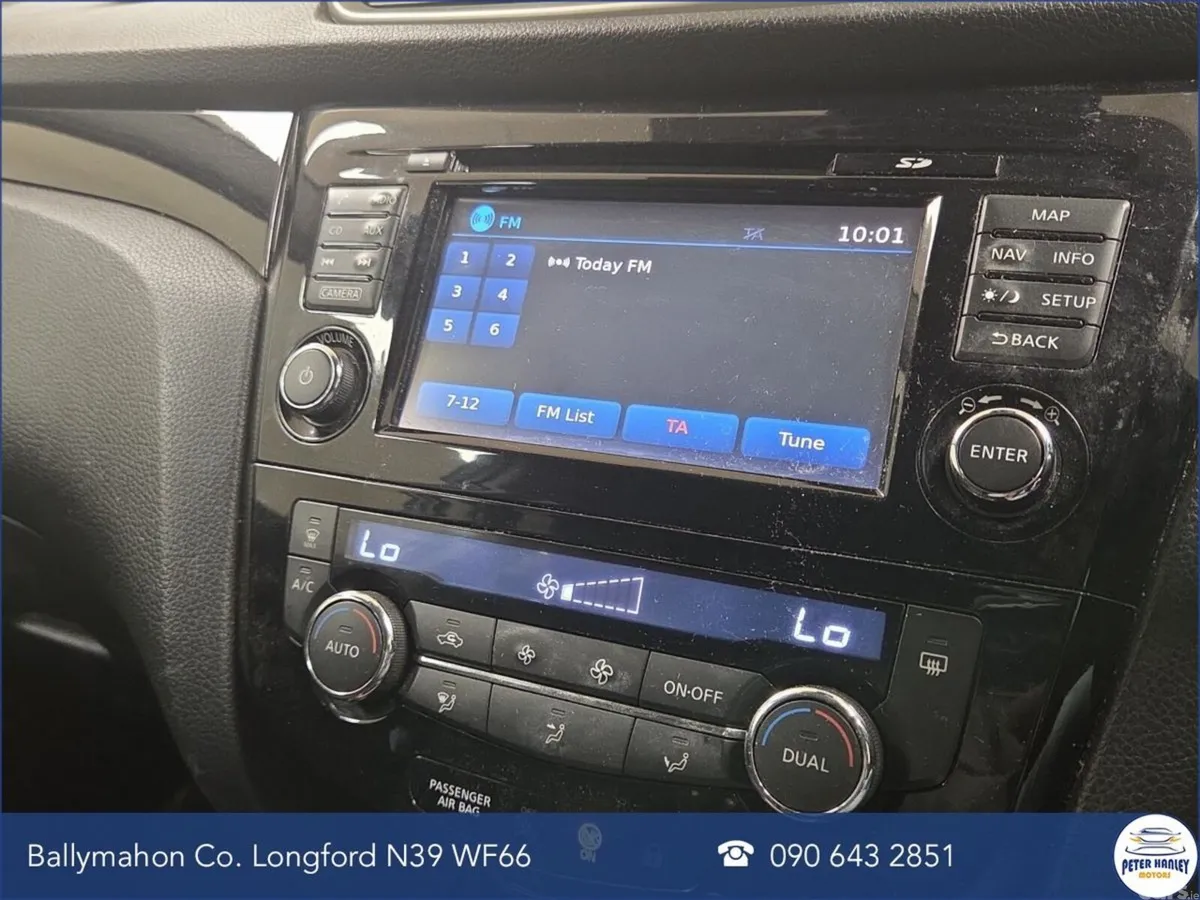 Nissan Qashqai SUV, Diesel, 2014, Grey