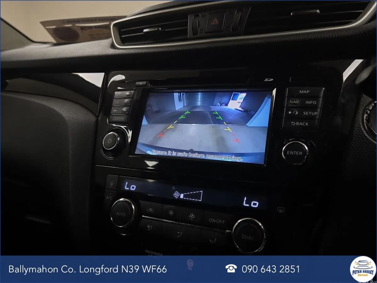 Nissan Qashqai SUV, Diesel, 2014, Grey