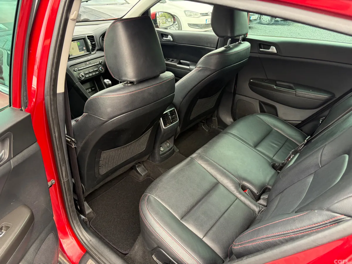 Kia Sportage SUV, Diesel, 2016, Red