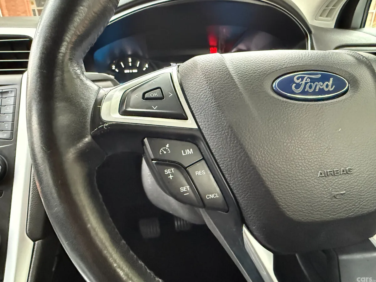 Ford Mondeo Hatchback, Diesel, 2016, Silver
