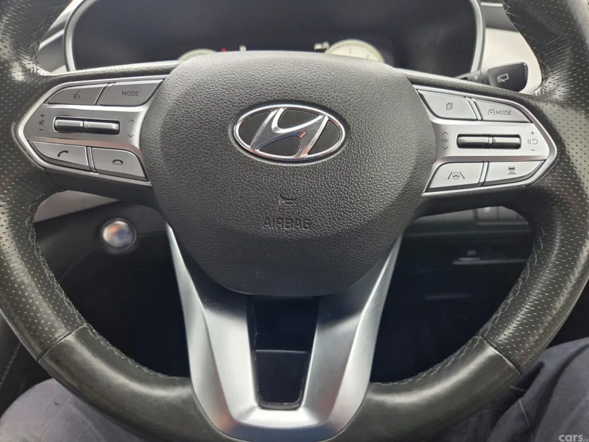 Hyundai Santa Fe Estate, Diesel, 2021, Black