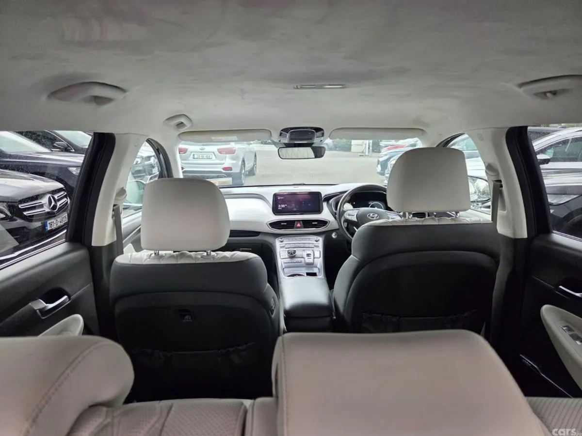 Hyundai Santa Fe Estate, Diesel, 2021, Black