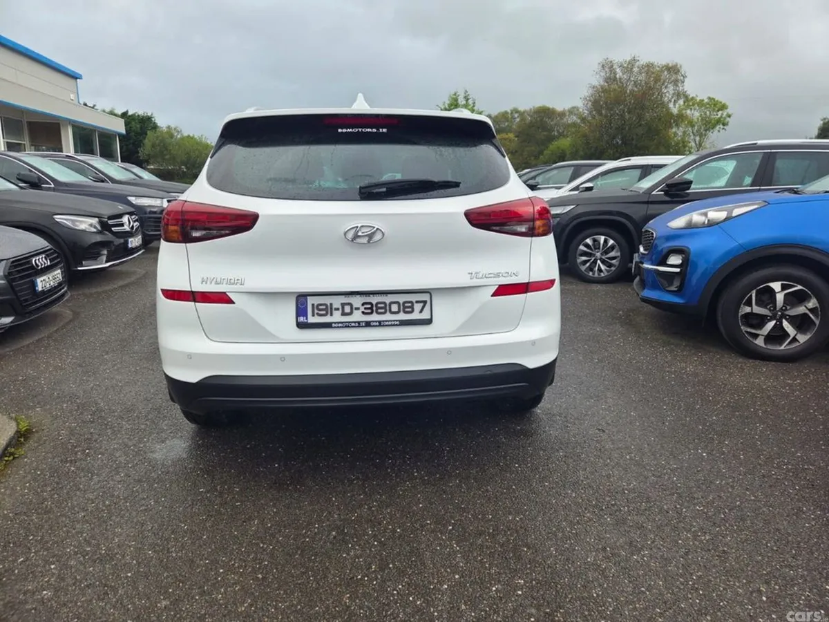 Hyundai Tucson MPV, Petrol, 2019, White