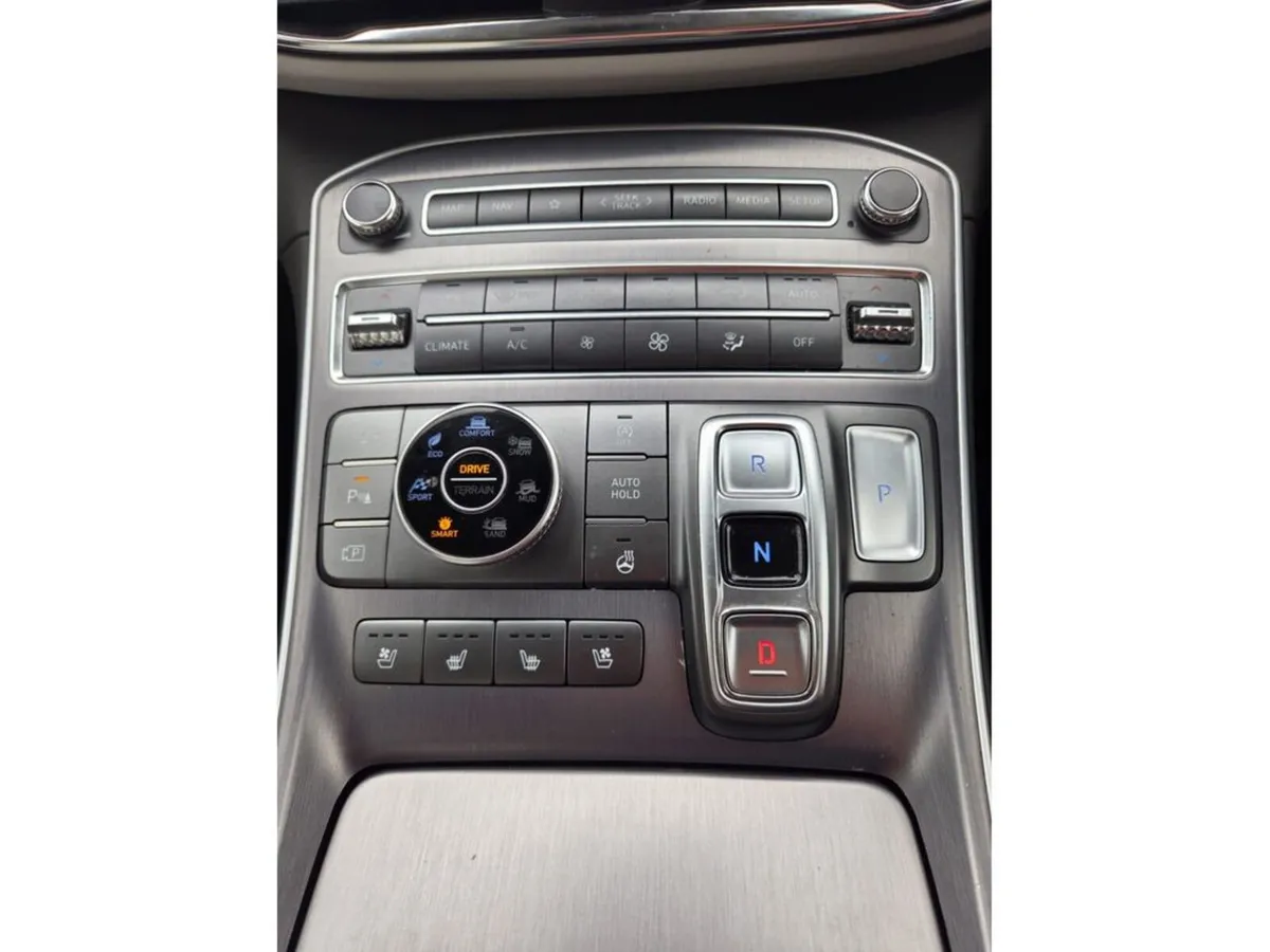 Hyundai Santa Fe Estate, Diesel, 2021, Black